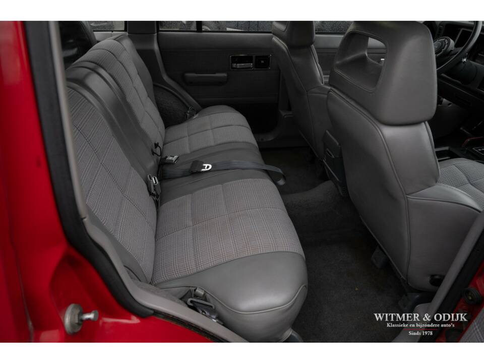 Image 25/27 of Jeep Cherokee (1988)