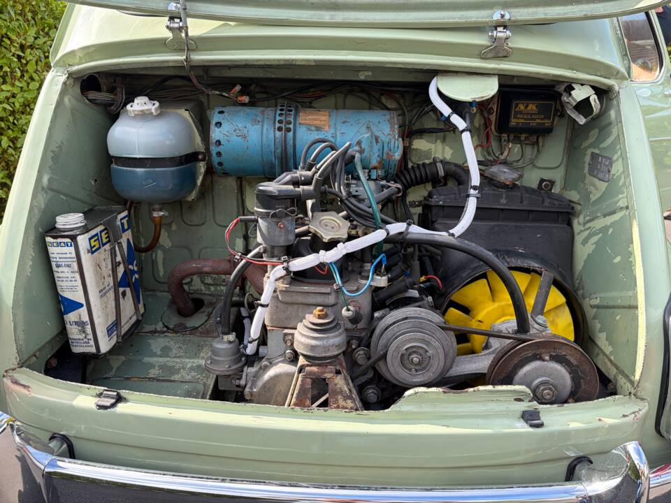 Image 14/24 of SEAT 600 D (1966)
