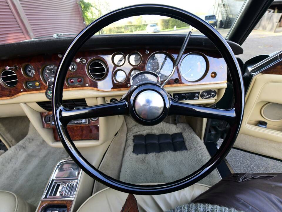 Bild 39/50 von Bentley Corniche I (1975)