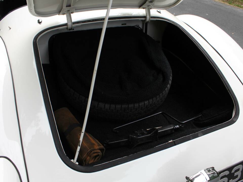 Image 15/15 of MG MGA 1500 (1958)