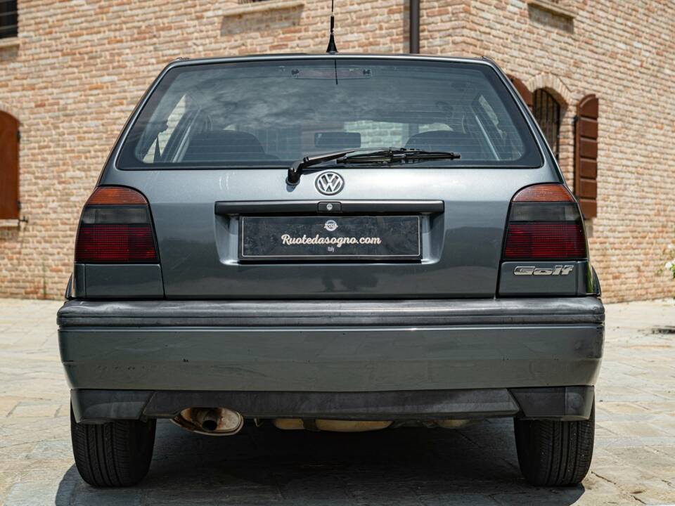 Immagine 8/45 di Volkswagen Golf IV 1.6 (1997)