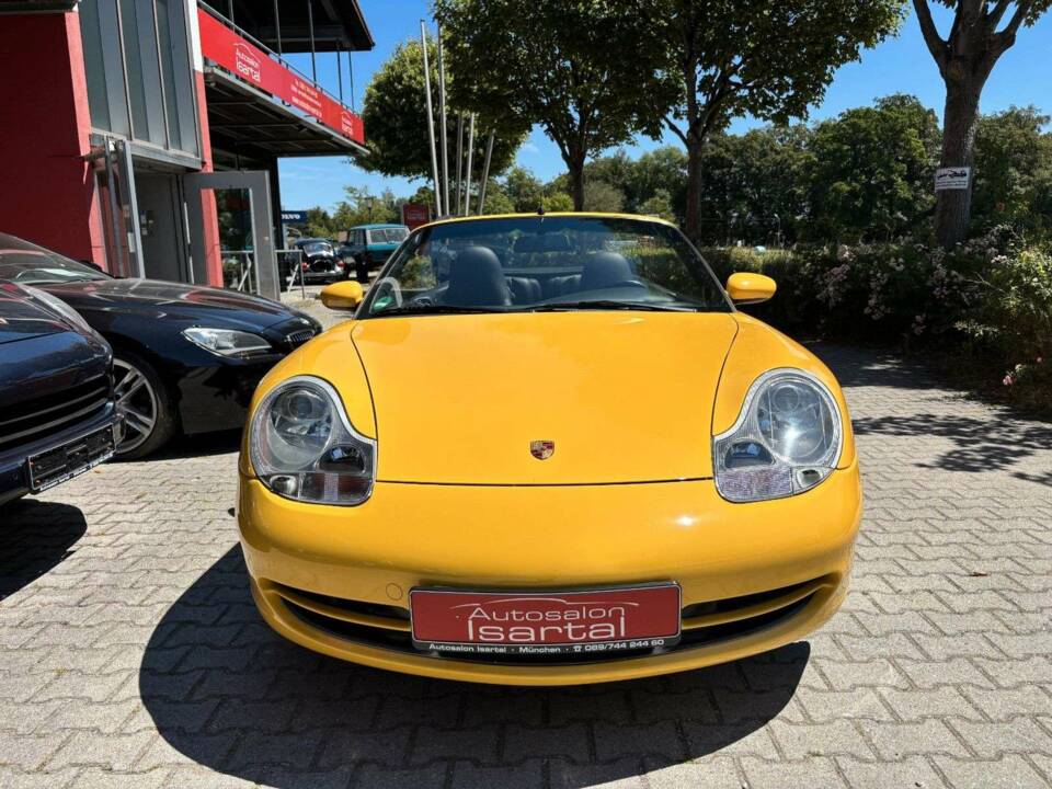 Image 3/30 of Porsche 911 Carrera (1999)