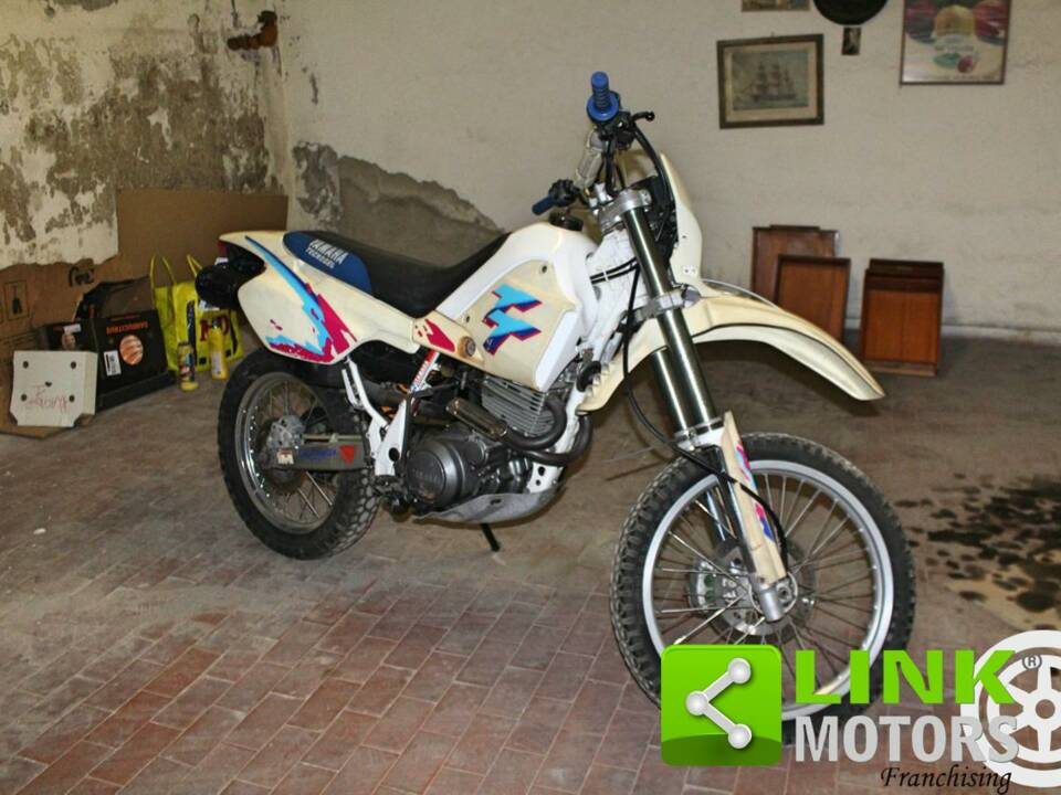 Bild 9/10 von Yamaha DUMMY (1994)