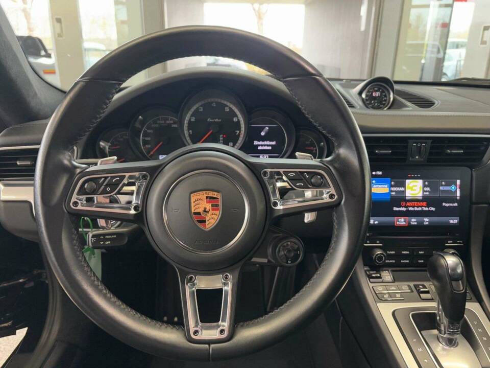 Bild 13/27 von Porsche 911 Turbo (2018)