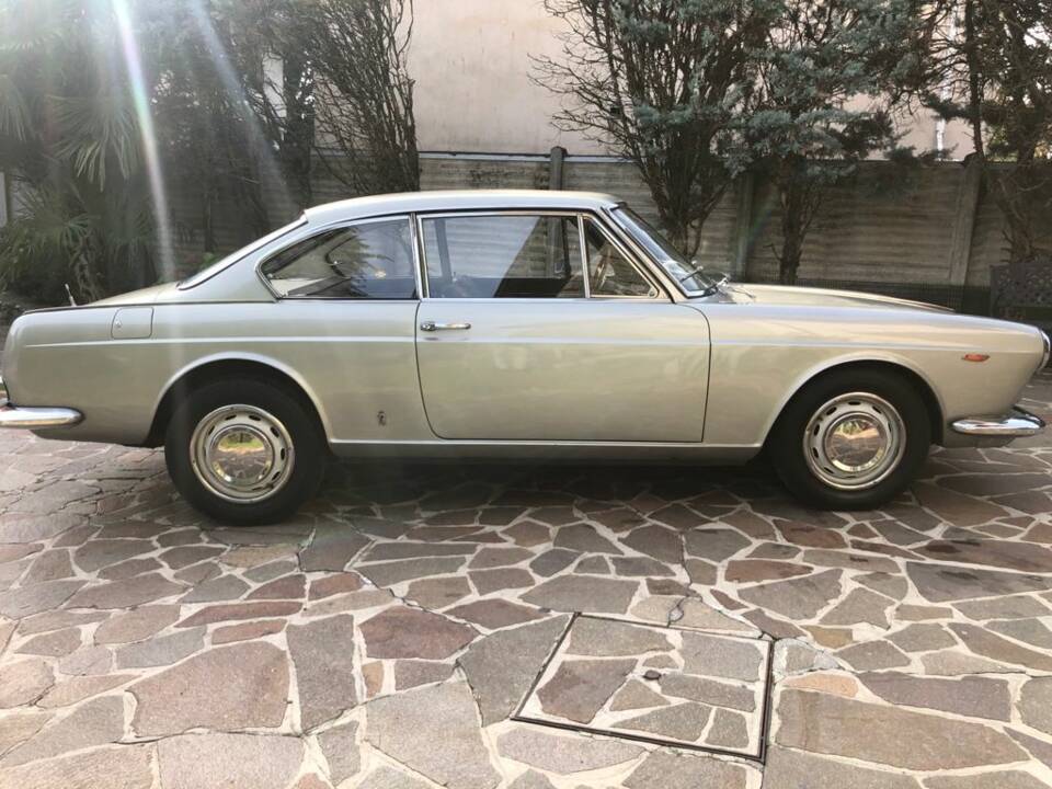 Image 3/12 of Lancia Flavia 1.8 (Pininfarina) (1968)