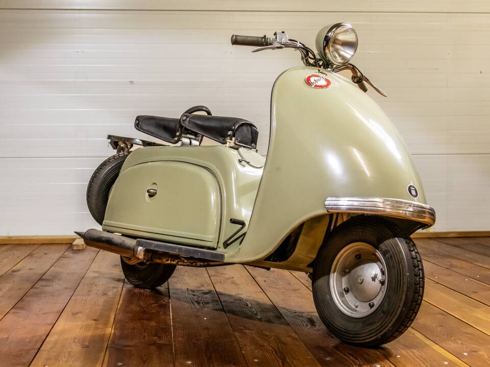 Image 2/15 of Lohner L 125 (1958)