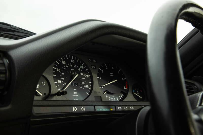 Image 6/50 of BMW 325i (1990)