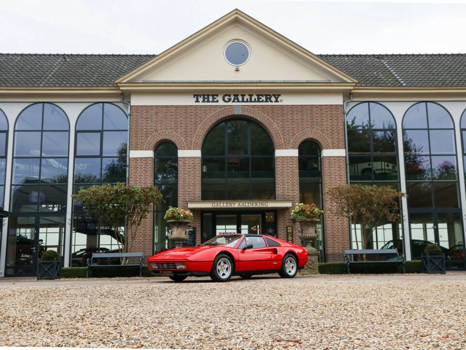 Immagine 37/50 di Ferrari 328 GTS (1986)