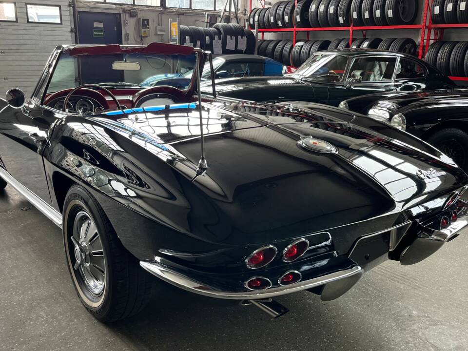 Image 5/49 de Chevrolet Corvette Sting Ray Convertible (1964)