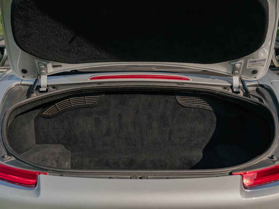 Image 156/185 of BMW Z8 (2001)