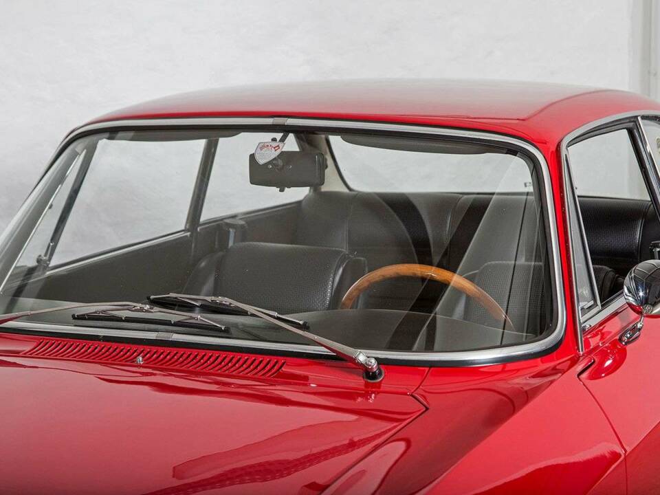 Immagine 6/31 di Alfa Romeo Giulia GTA 1300 Junior (1968)