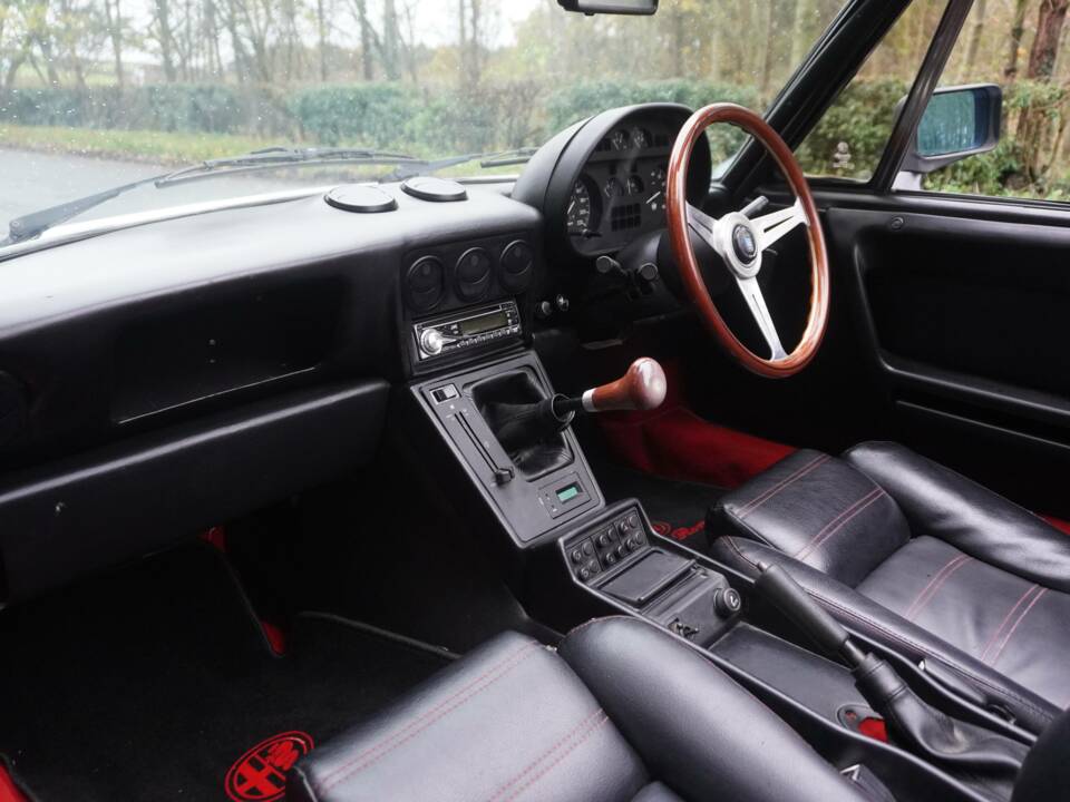 Bild 11/19 von Alfa Romeo 1.6 Spider (1990)