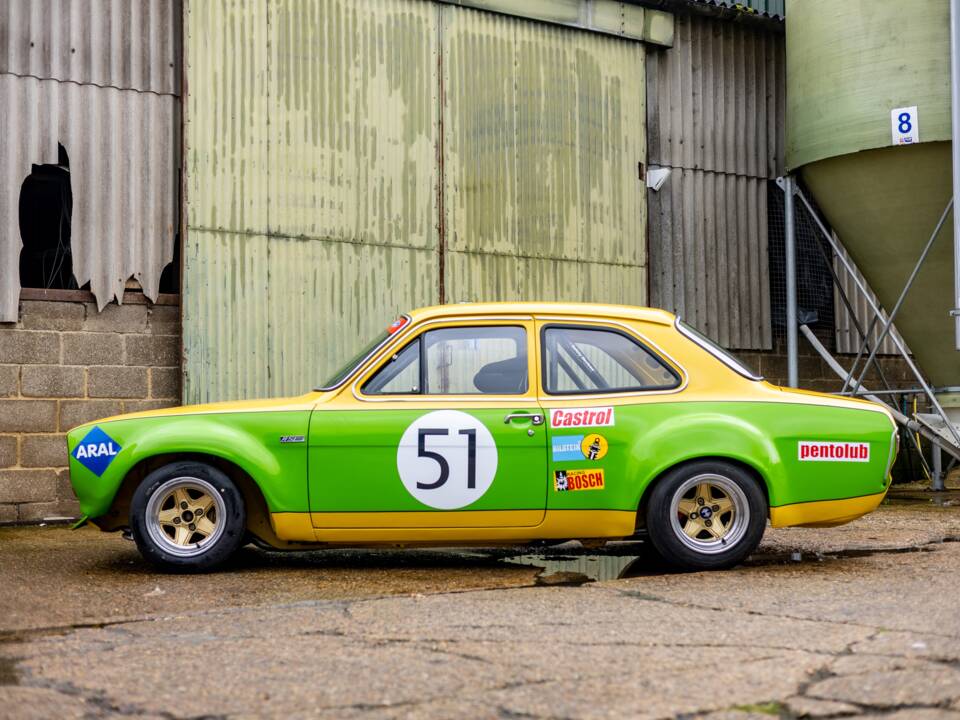 Bild 19/50 von Ford Escort RS 1600 (1900)
