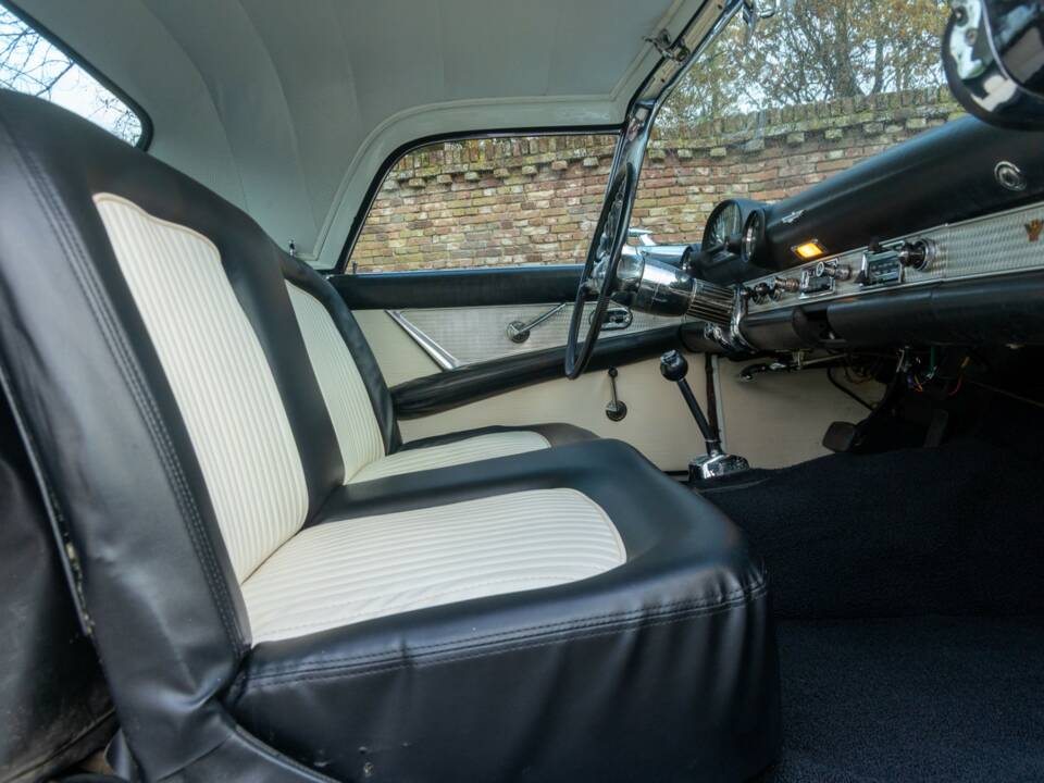 Bild 21/50 von Ford Thunderbird (1955)