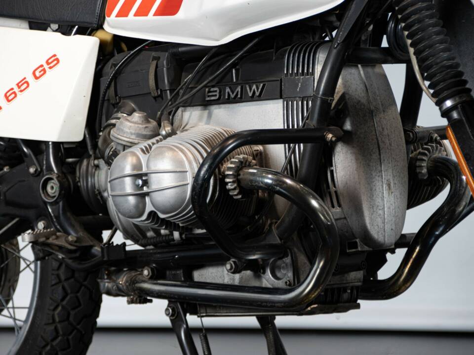 Image 31/50 of BMW R 65 GS (1989)