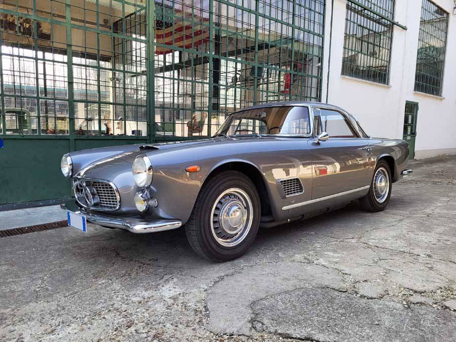 Image 4/46 of Maserati 3500 GT Touring (1961)