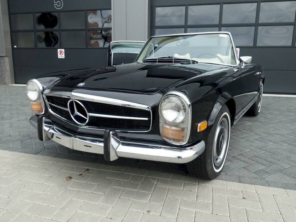 Bild 2/35 von Mercedes-Benz 280 SL (1969)
