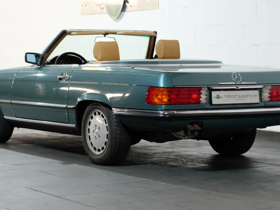Bild 3/42 von Mercedes-Benz 560 SL (1989)