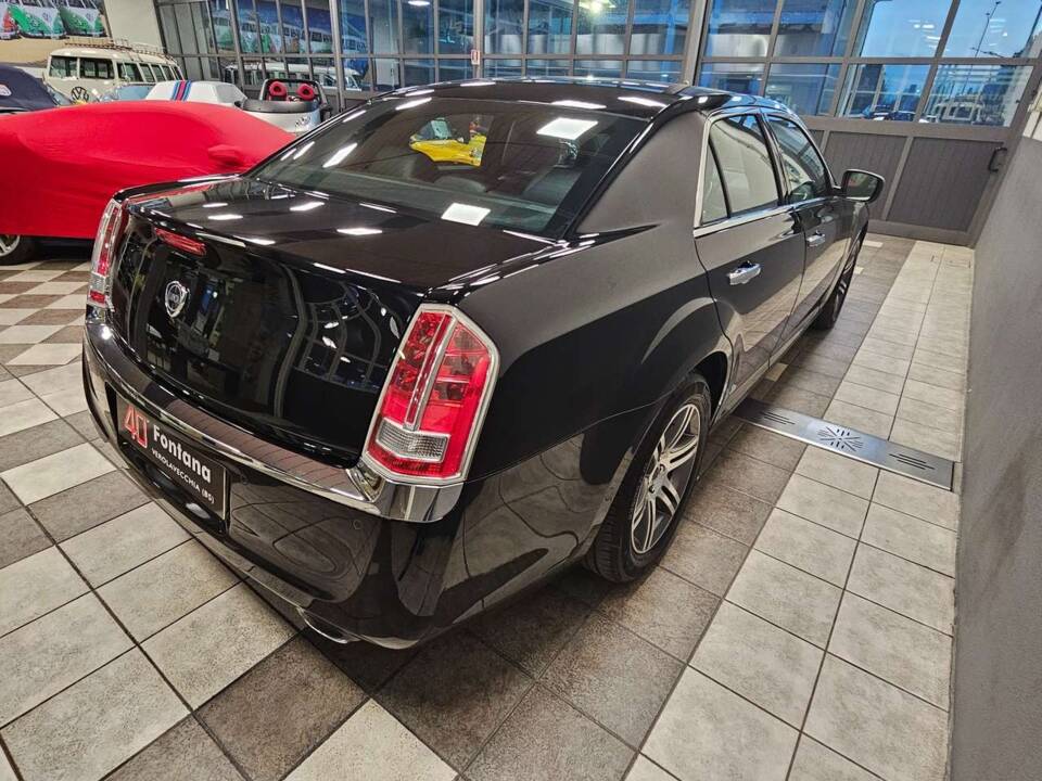 Afbeelding 8/16 van Lancia Thema II Platinum 3.0 V6 (2013)