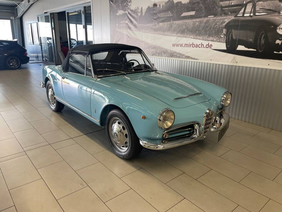 Afbeelding 4/18 van Alfa Romeo Giulia 1600 Spider Veloce (1965)