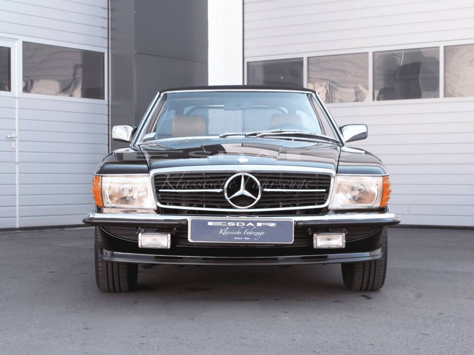 Image 20/23 of Mercedes-Benz 560 SL (1989)