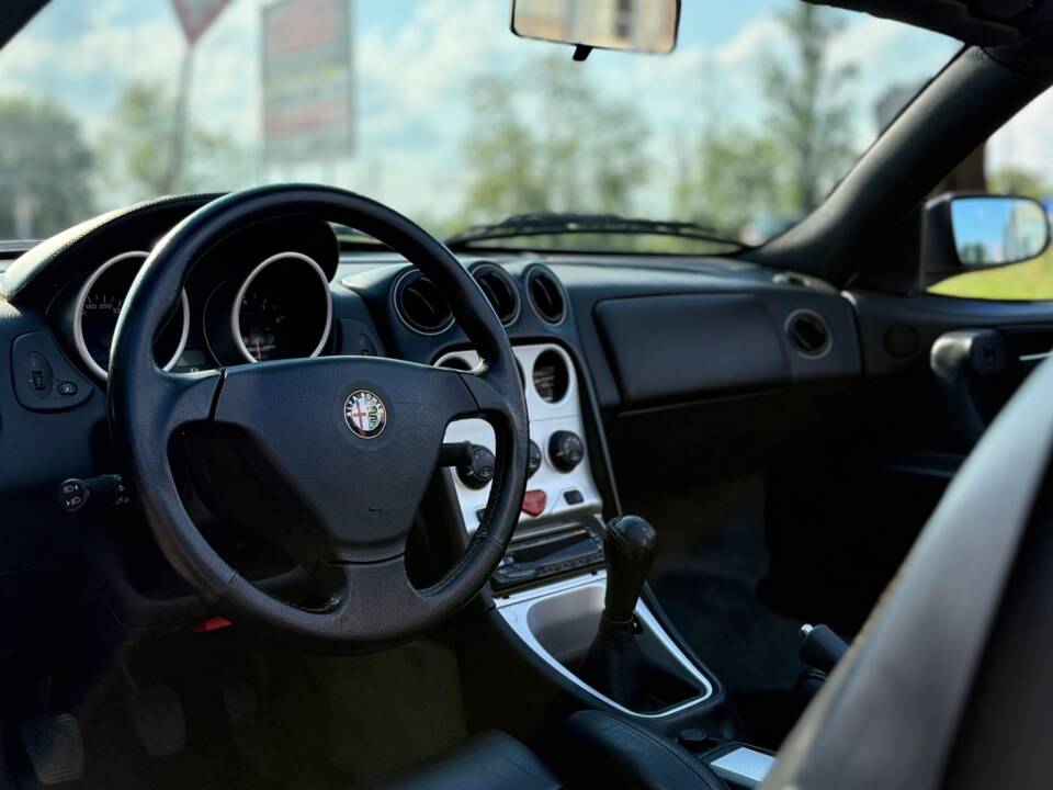 Bild 4/5 von Alfa Romeo GTV 1.8 Twin Spark (1999)