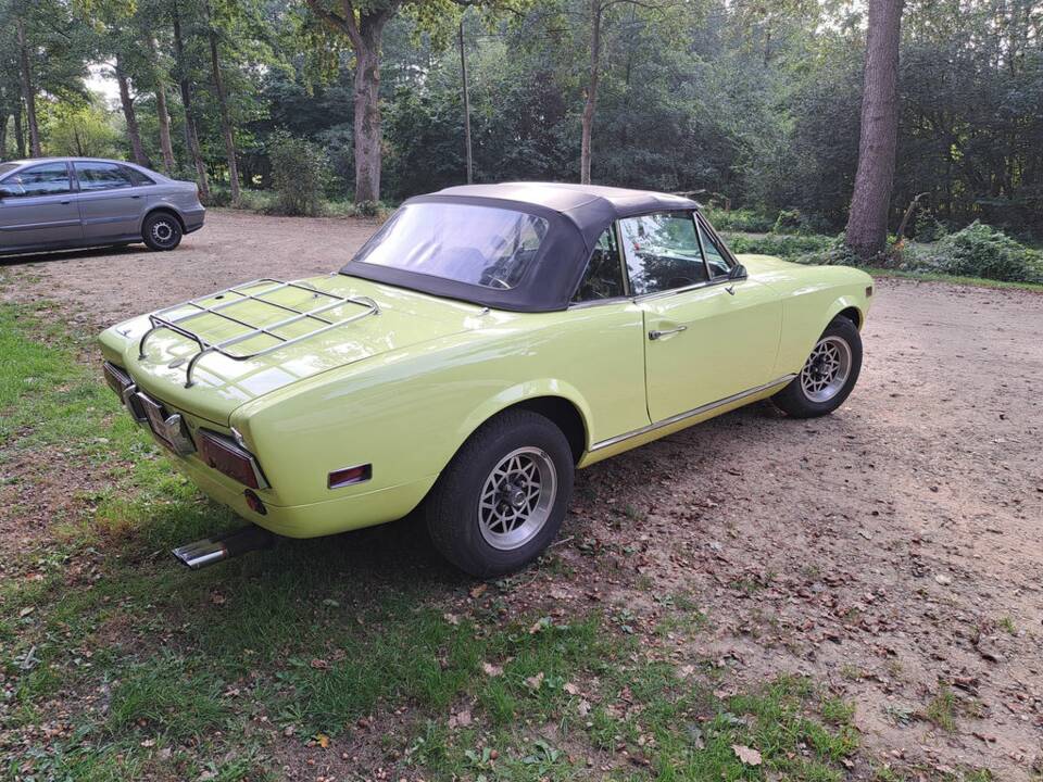 Image 7/8 of FIAT 124 Spider CS1 (1975)