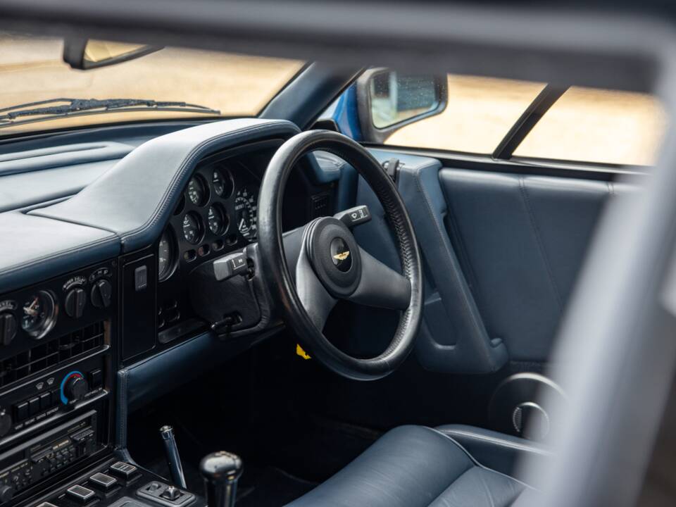 Image 39/82 de Aston Martin V8 Zagato Vantage X-Pack (1987)