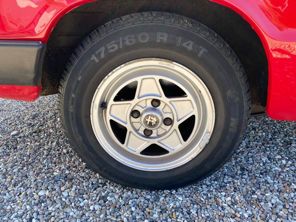 Image 20/56 of Alfa Romeo 2.0 Spider (1986)