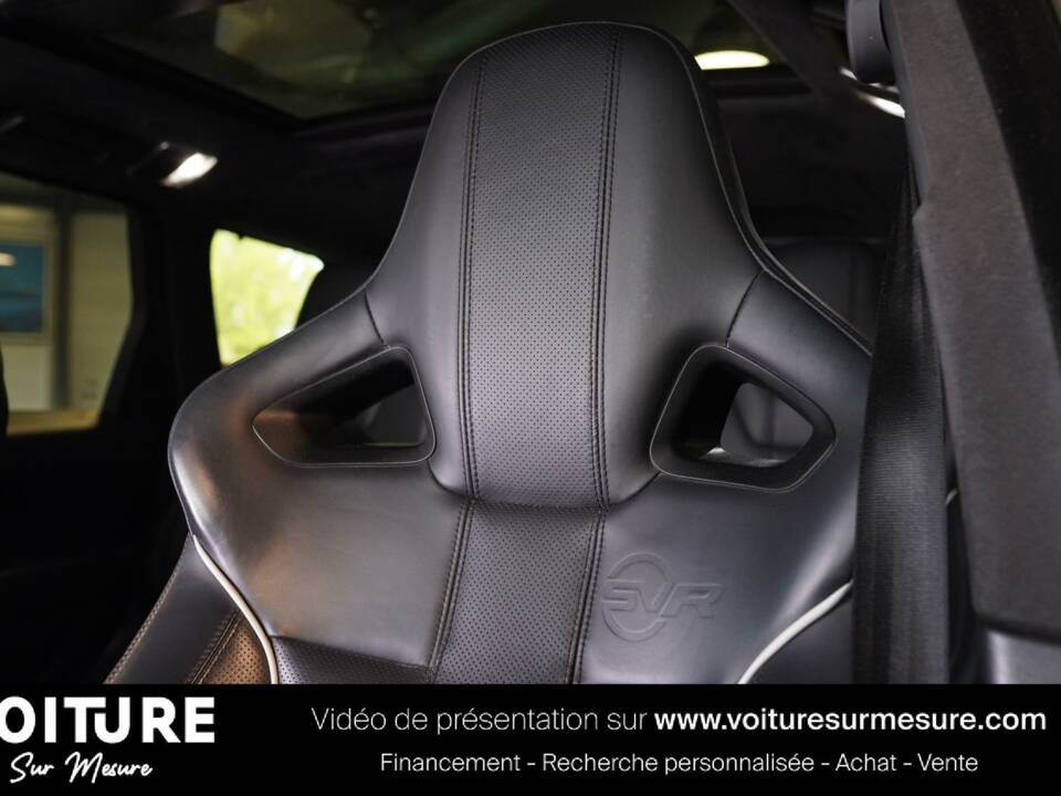 Image 15/50 of Land Rover Range Rover Sport SVR (2017)