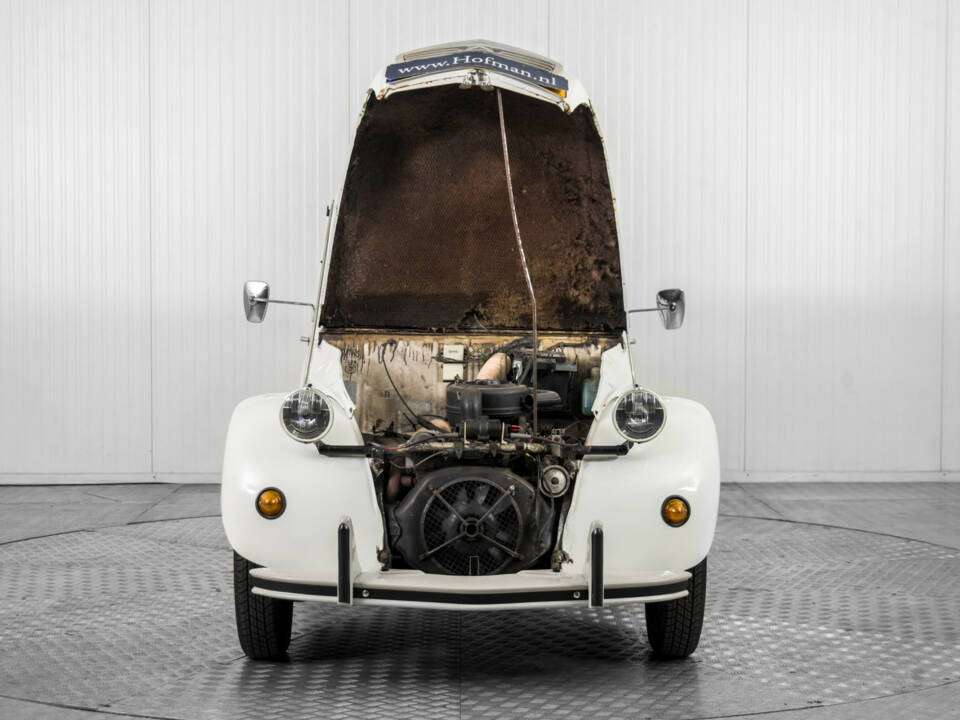 Image 34/50 of Citroën 2 CV 6 (1988)