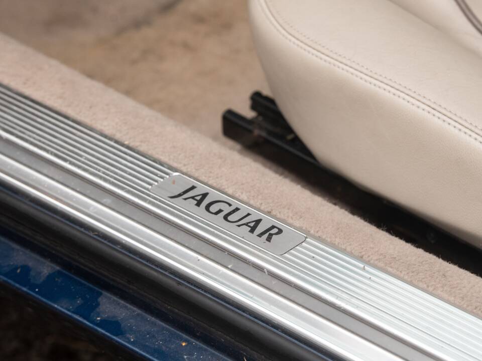 Image 47/50 de Jaguar XJS 4.0 Celebration (1995)