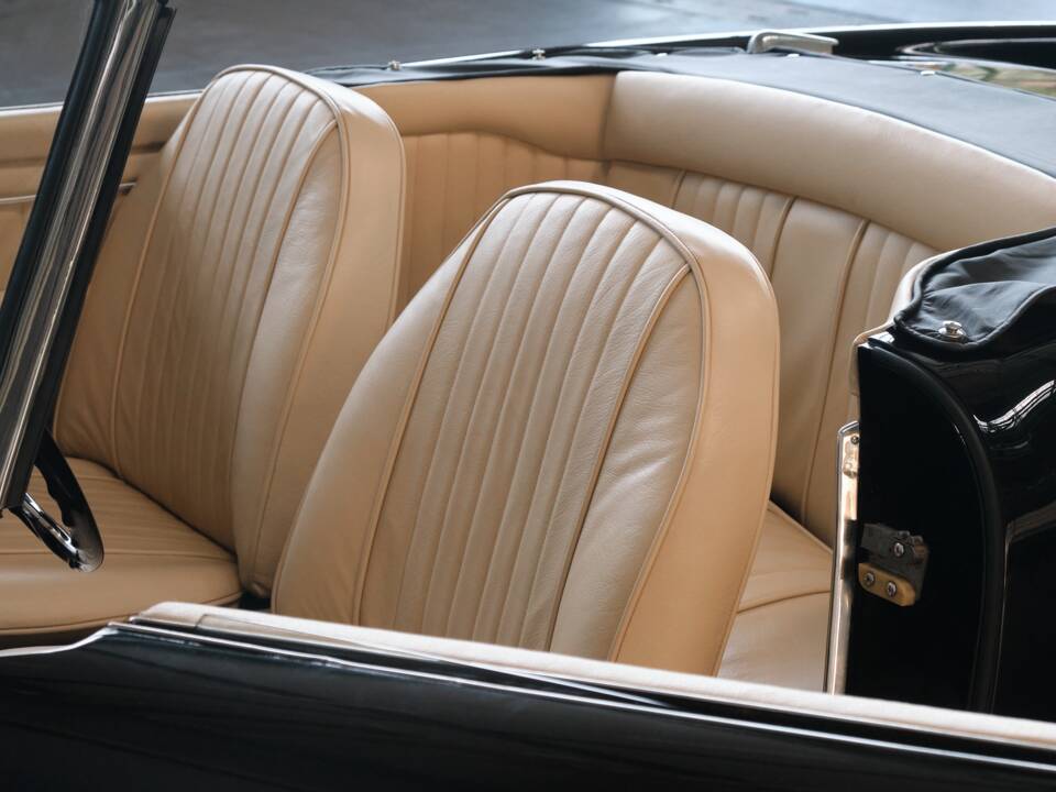 Image 50/50 of Alfa Romeo 2000 Spider (1959)