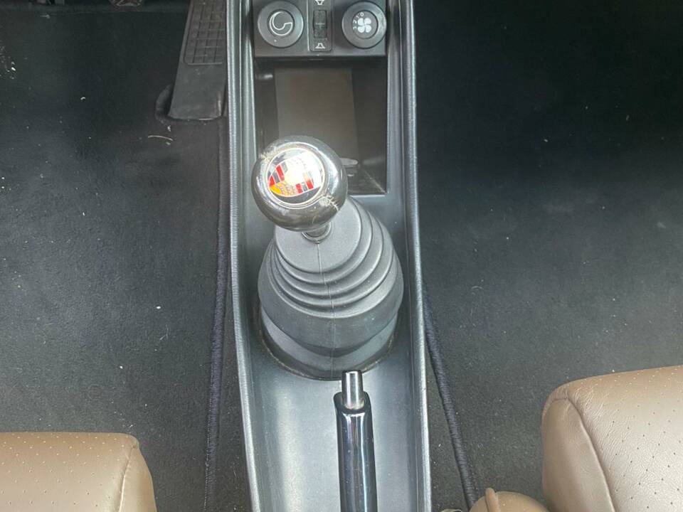Image 32/47 of Porsche 911 Turbo 3.3 (1983)