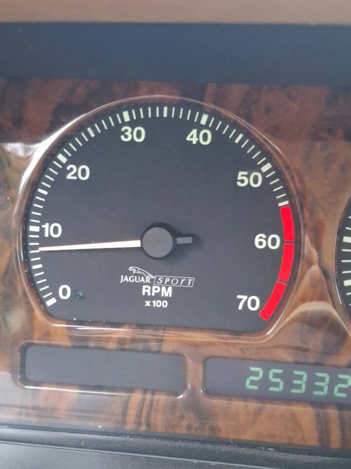 Bild 14/14 von Jaguar XJ 40 (XJ-R) (1992)