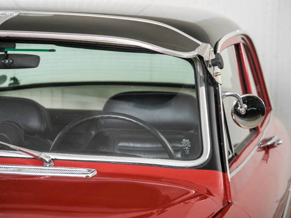 Image 27/50 of Volvo 1800 S (1965)