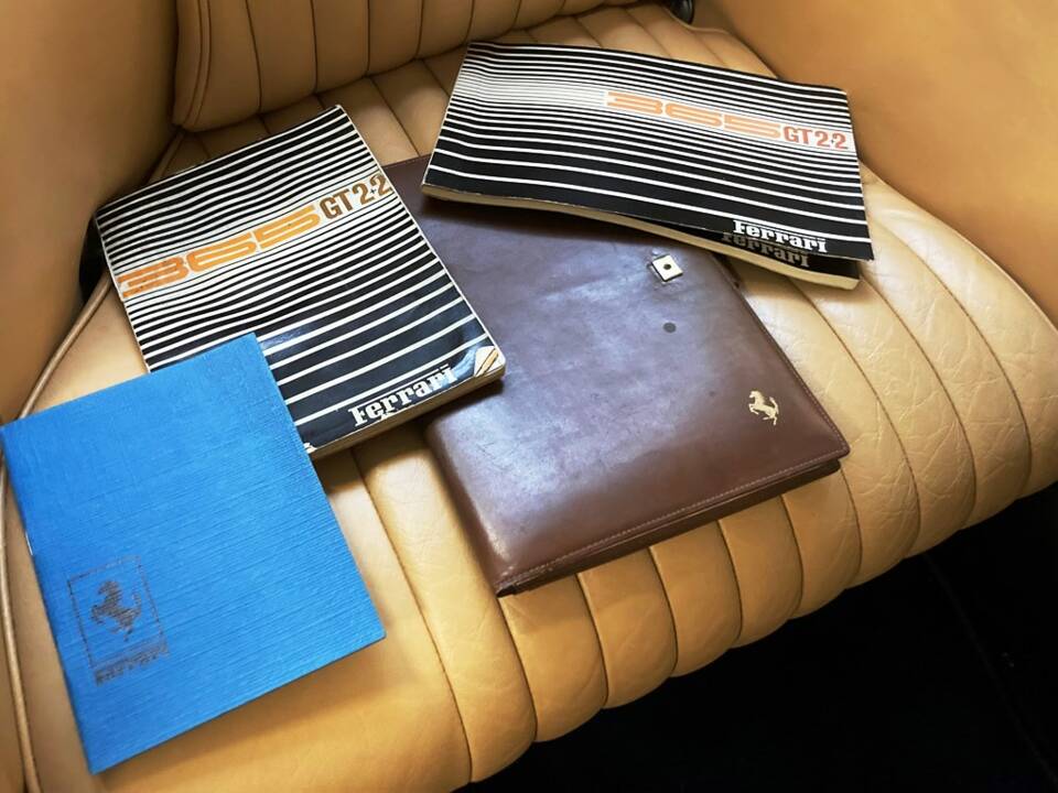 Bild 28/43 von Ferrari 365 GT 2+2 (1970)