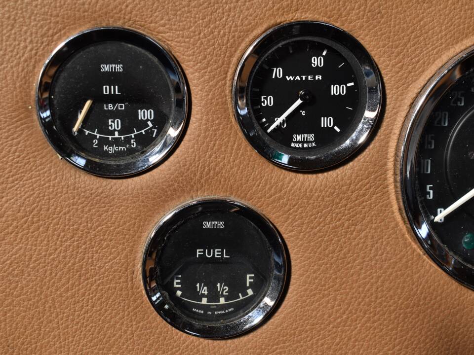 Image 18/39 of Hawk Cobra 289 (1968)