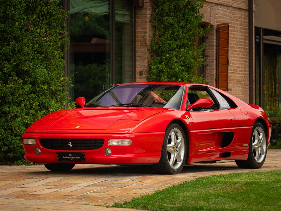 Bild 1/42 von Ferrari F 355 Berlinetta (1996)