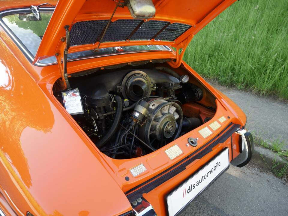 Image 39/50 de Porsche 911 2.4 S (1900)