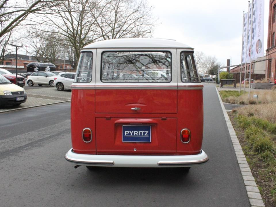 Image 32/34 of Volkswagen T1 Samba 1.2 (1961)