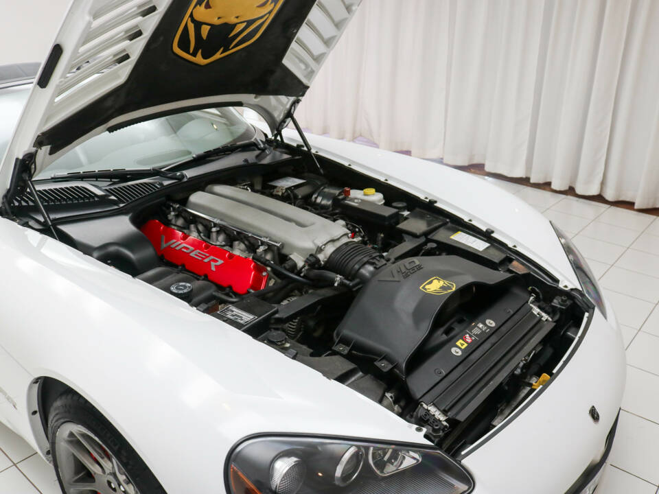 Afbeelding 12/17 van Dodge Viper SRT10 (2005)
