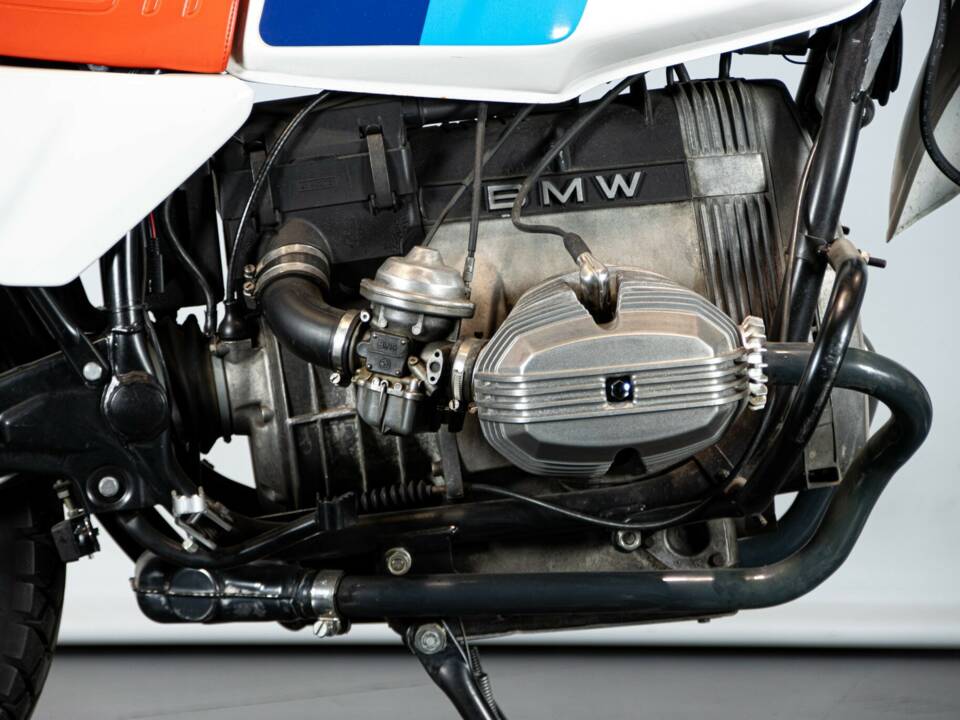 Image 32/50 of BMW R 80 GS (1983)