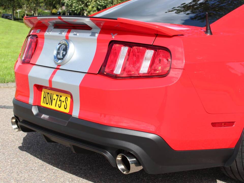 Afbeelding 7/29 van Ford Mustang Shelby GT 500 (2011)