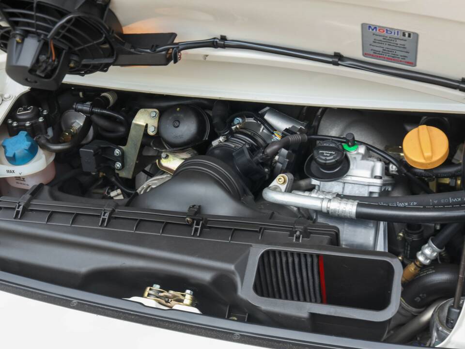 Immagine 4/50 di Porsche 911 GT3 RS (2004)