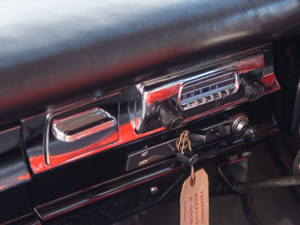 Image 28/50 of Vauxhall Cresta (1958)