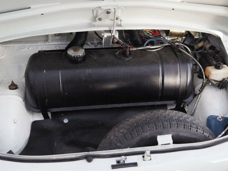 Image 38/50 of FIAT 500 F (1972)