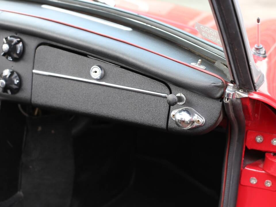 Image 10/49 of MG MGB (1966)
