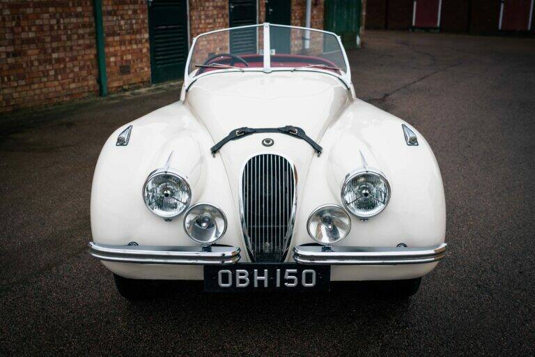 Image 9/43 of Jaguar XK 120 OTS (1951)