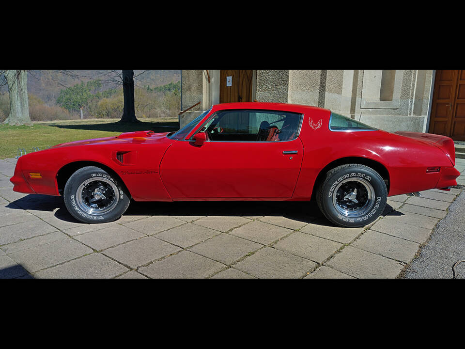 Image 3/26 of Pontiac Firebird TransAm (1977)